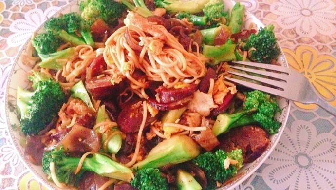 Lo  Mein Pork Sausage (香肠捞面）